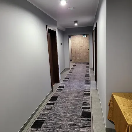 Gosciniec Zloty Krag Pensjonat *